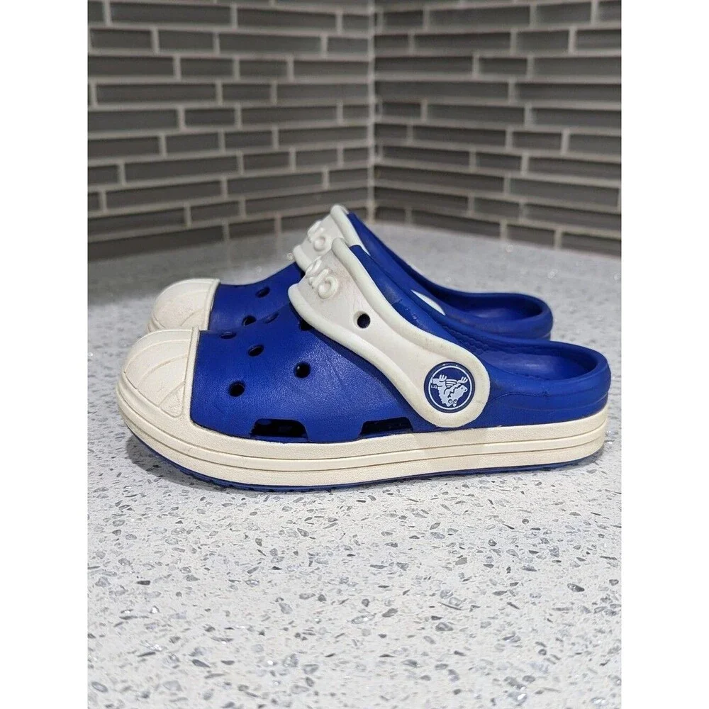 CROCS bump it